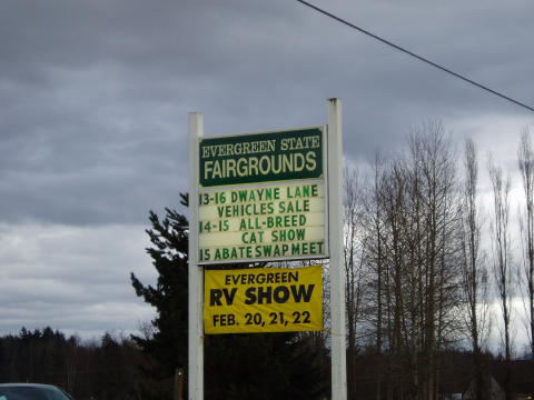 I'm only here for the cat show